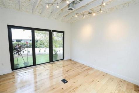 445 NE 56 Miami FL 33137