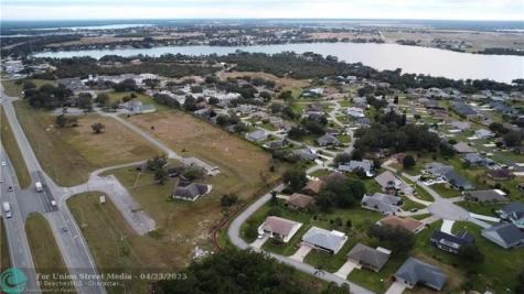 1346 Us 27 Lake Placid FL 33852