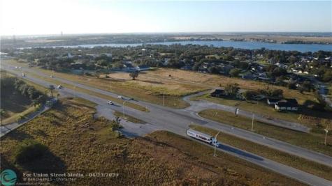 1346 Us 27 Lake Placid FL 33852