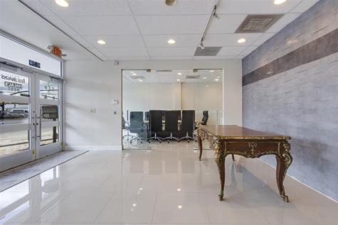 2743 Hollywood Boulevard Hollywood FL 33020