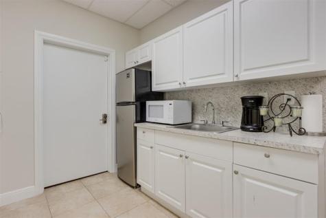 2743 Hollywood Boulevard Hollywood FL 33020