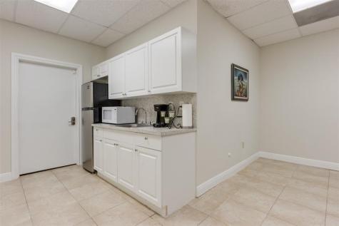 2743 Hollywood Boulevard Hollywood FL 33020