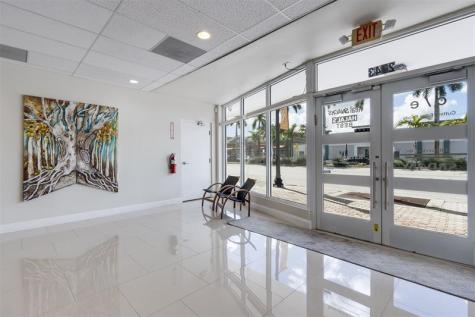 2743 Hollywood Boulevard Hollywood FL 33020