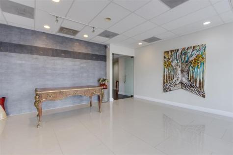 2743 Hollywood Boulevard Hollywood FL 33020
