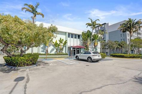 1520 E Sunrise Fort Lauderdale FL 33304