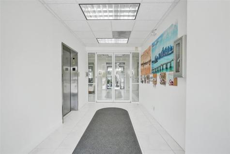 1520 E Sunrise Fort Lauderdale FL 33304