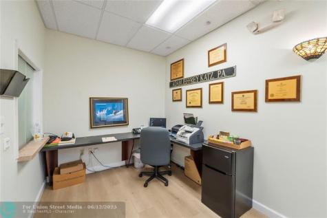 5571 N University Drive Coral Springs FL 33067