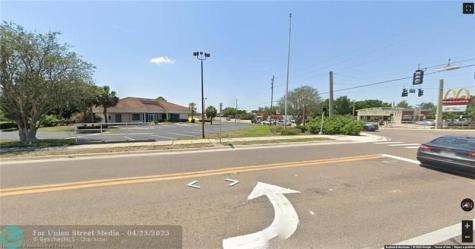 695 N Scenic Highway Other City - In The State Of Florida FL 33843