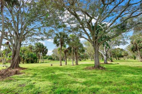 9185 Us Highway 1 Sebastian FL 32958