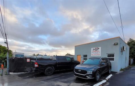 1758 Donna Road West Palm Beach FL 33409