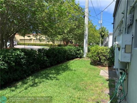 151 SW 5th Street Pompano Beach FL 33060