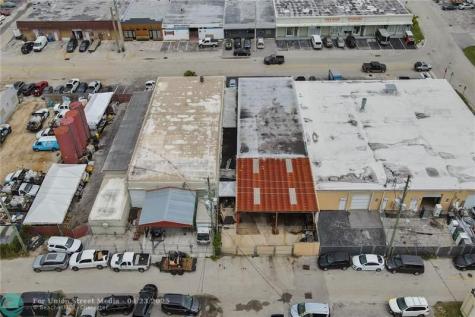 1040 NE 44th Street Oakland Park FL 33334