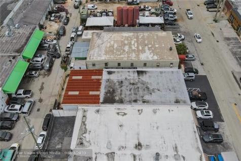 1040 NE 44th Street Oakland Park FL 33334