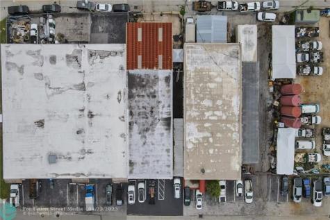 1040 NE 44th Street Oakland Park FL 33334