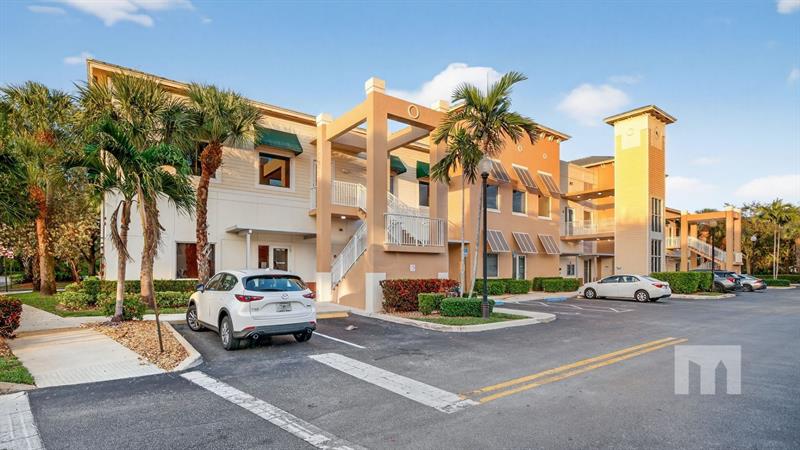 7450 Griffin Road Davie FL 33314