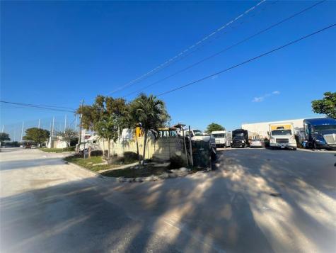 16951 NW 4th Avenue North Miami Beach FL 33169