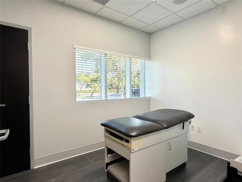 2933 NW 62nd Street Fort Lauderdale FL 33309