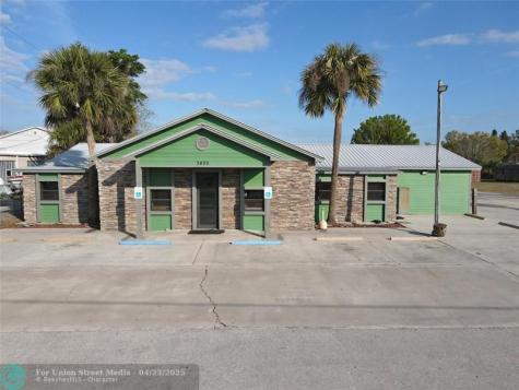 2405 Us Highway 441 Okeechobee FL 34974