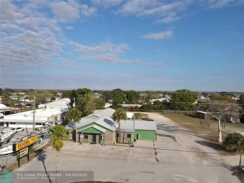 2405 Us Highway 441 Okeechobee FL 34974