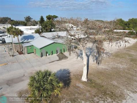 2405 Us Highway 441 Okeechobee FL 34974