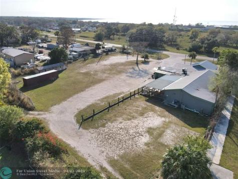 2405 Us Highway 441 Okeechobee FL 34974