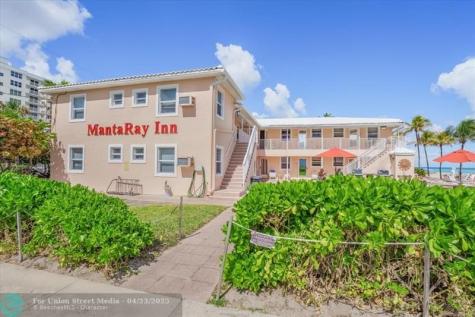 1715 S Surf Road Hollywood FL 33019