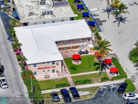 1715 S Surf Road Hollywood FL 33019