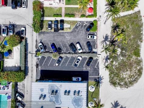 1715 S Surf Road Hollywood FL 33019