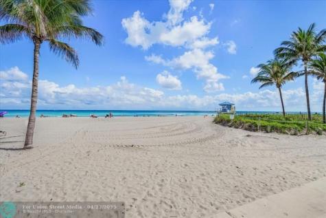 1715 S Surf Road Hollywood FL 33019