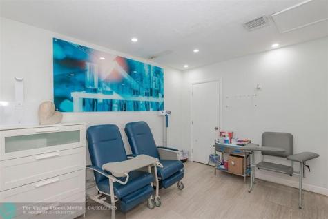 6445 SW 8th Street Miami FL 33144