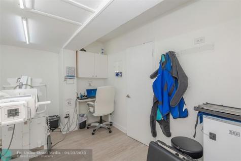 6445 SW 8th Street Miami FL 33144