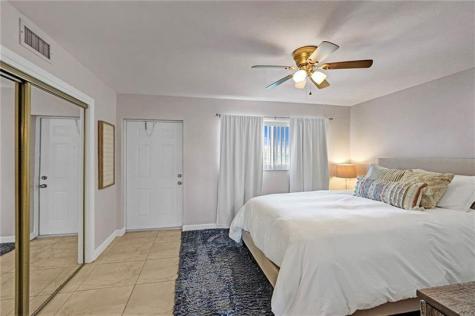 2131 NE 40th Court #1-8 Lighthouse Point FL 33064