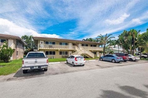 2131 NE 40th Court #1-8 Lighthouse Point FL 33064
