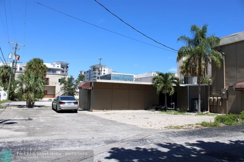 17 SE 24th Avenue Pompano Beach FL 33062