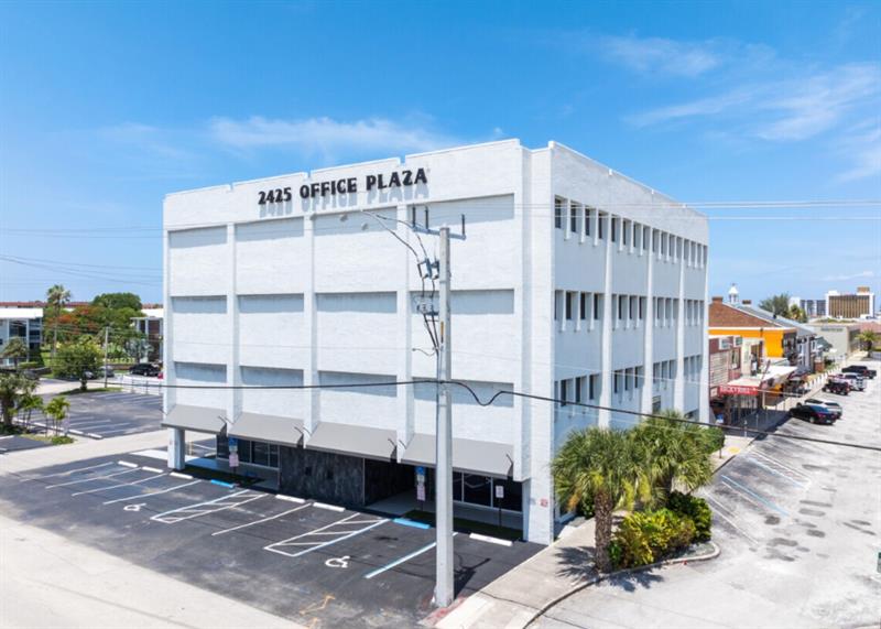 2425 NE 50th Street Fort Lauderdale FL 33308