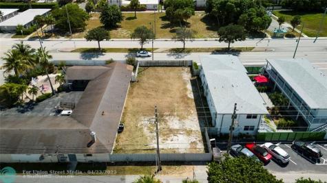 Broadway West Palm Beach FL 33407