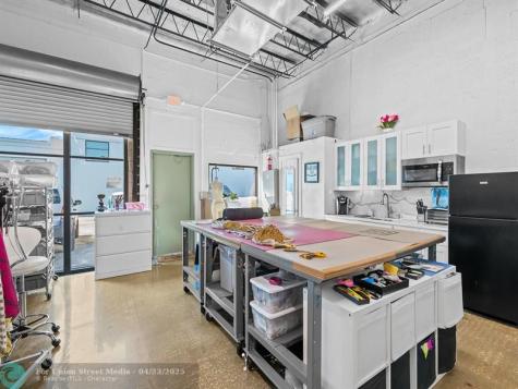 719 NE 2nd Avenue Fort Lauderdale FL 33304