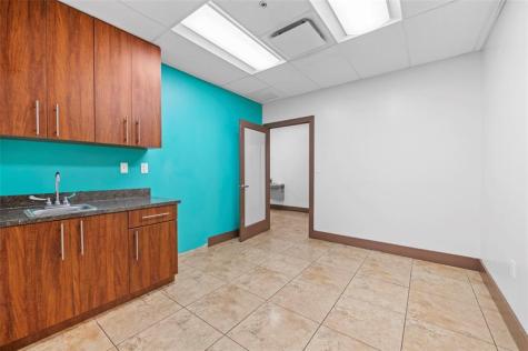 313 E Hallandale Beach Boulevard Hallandale Beach FL 33009