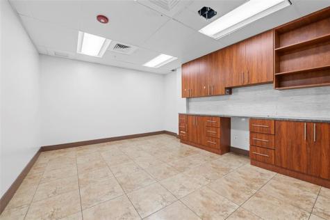 313 E Hallandale Beach Boulevard Hallandale Beach FL 33009