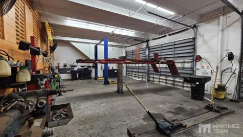 20390 S Dixie Highway Cutler Bay FL 33189