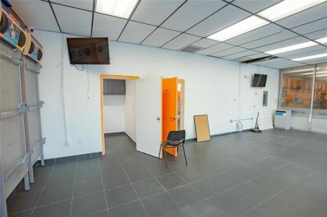 20390 S Dixie Highway Cutler Bay FL 33189