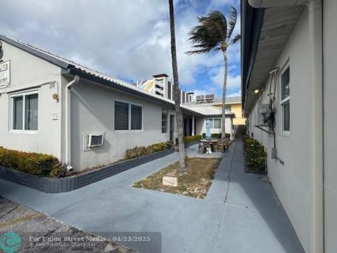 315 Mckinley Street Hollywood FL 33019