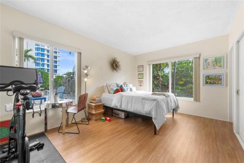 525 Antioch Avenue Fort Lauderdale FL 33304