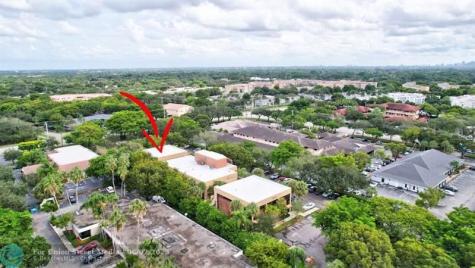 7050 NW 4th Street Plantation FL 33317