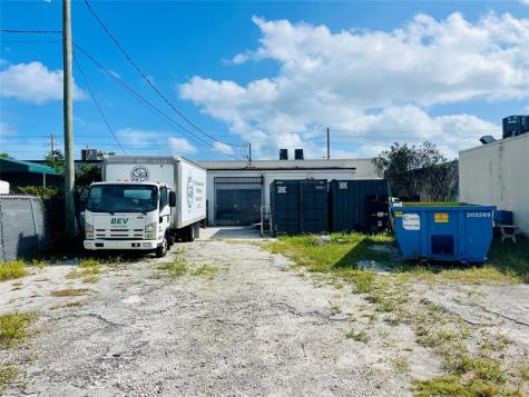 2323 N Dixie Highway Pompano Beach FL 33060