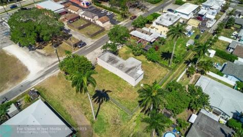 126 NE 1st Avenue Dania Beach FL 33004