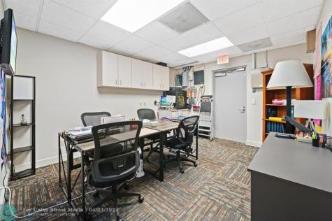 2233 N Commerce Parkway Weston FL 33326