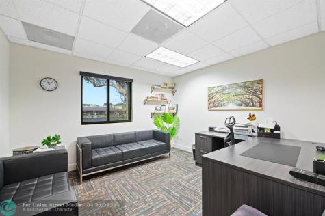 2233 N Commerce Parkway Weston FL 33326