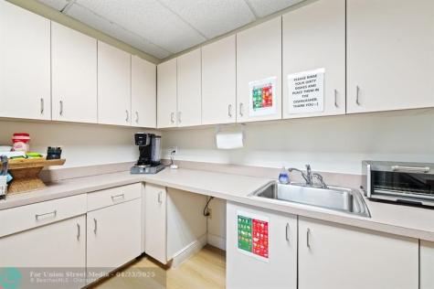 2233 N Commerce Parkway Weston FL 33326