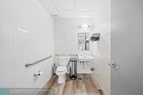 2233 N Commerce Parkway Weston FL 33326